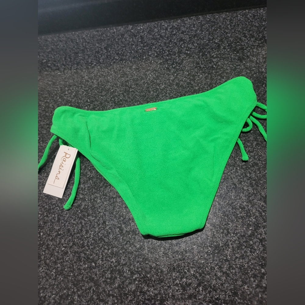 Swiming suit - Picture 2 of 3